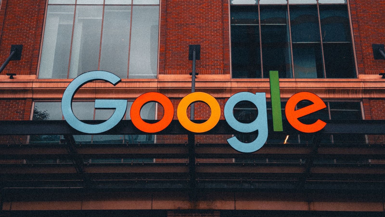 Google kažnjen s čak 403 milijuna eura: U središtu istrage podaci koje gotovo svi dijelimo, a da o njima rijetko razmišljamo