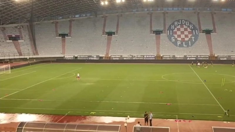 VIDEO Hajdukovci odrađuju posljednji trening, prvotimac 'bijelih' trenira odvojeno od ostatka momčadi