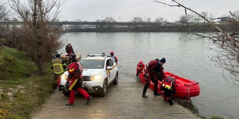 ČETVRTI DAN POTRAGE Sve operativne snage traže djevojčicu u Savi