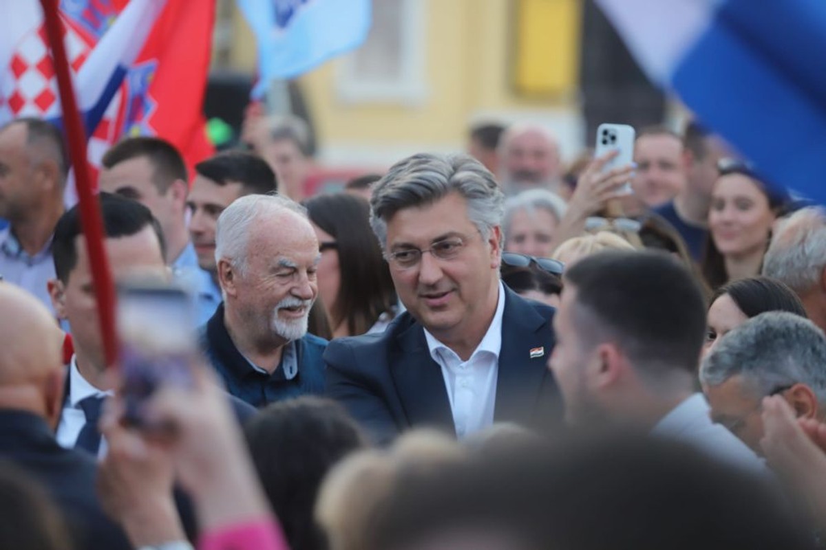 HDZ u Splitu | foto: Veljko Martinović