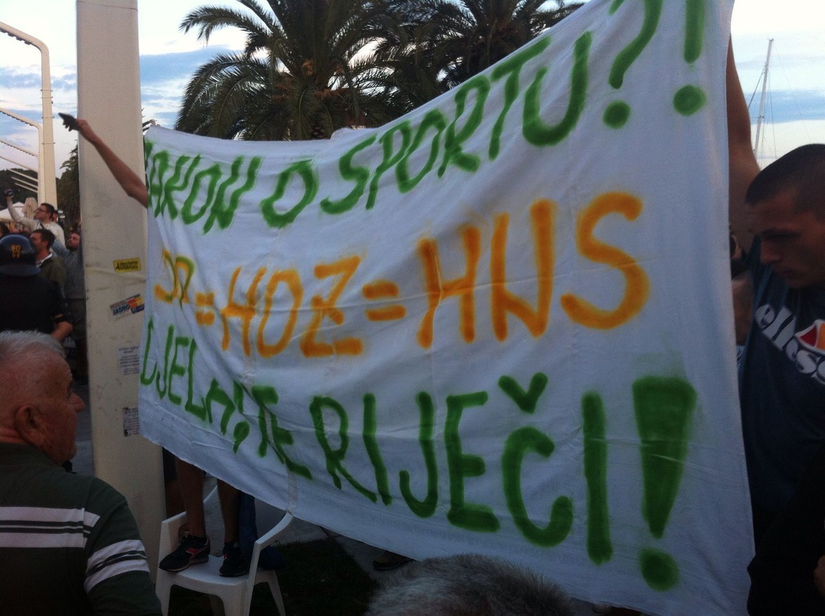 Završio HDZ-ov skup na Rivi na koji je došla i Torcida, pročitajte što se govorilo, pjevalo i vikalo