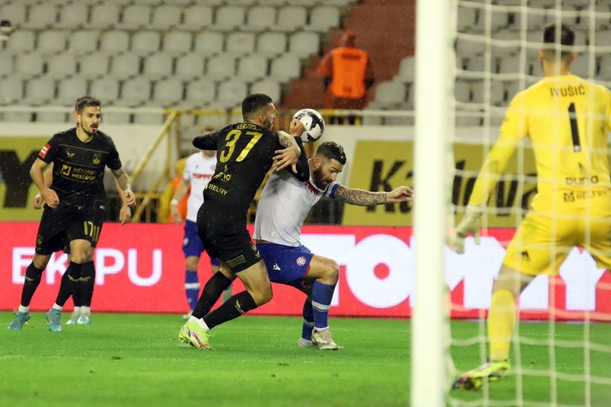 Hajduk - Osijek | foto: Veljko Martinović