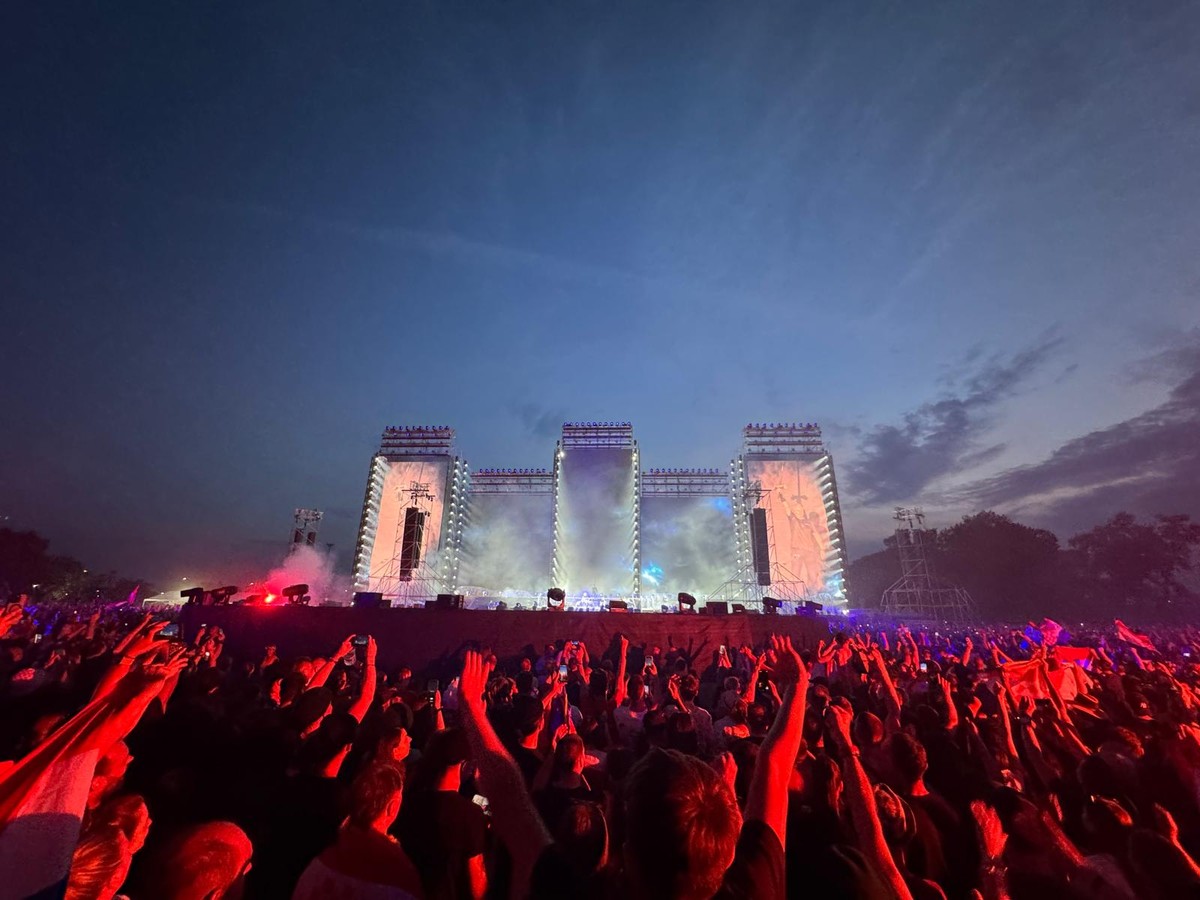 ZAVRŠIO KONCERT NA HIPODROMU Thompson: 'Ovo će se pamtiti!'