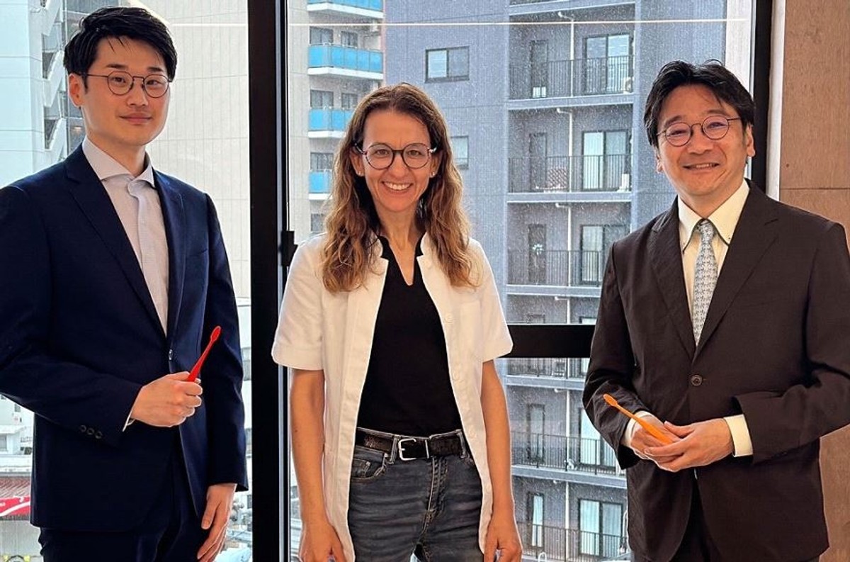 CRNI PETAK Najveći popusti na Premium VBO četkice