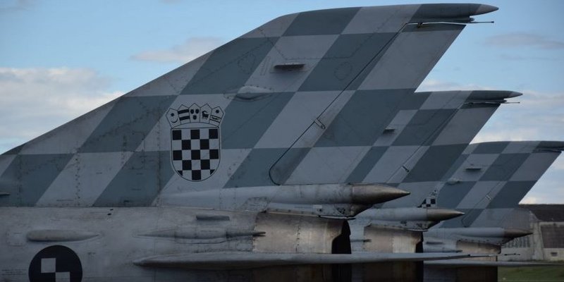 Red Arrows u posjetu 93. krilu Hrvatskog ratnog zrakoplovstva