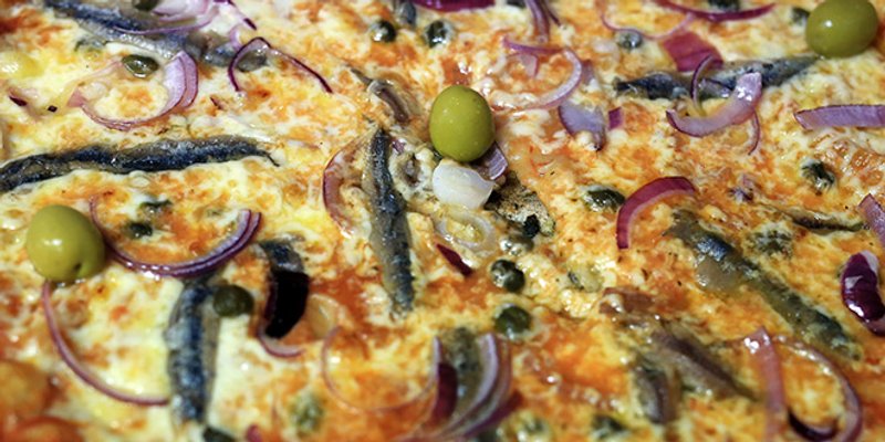 Fast food Lily poziva na najbolje i najpovoljnije pizze, sendviče, grill, palačinke...