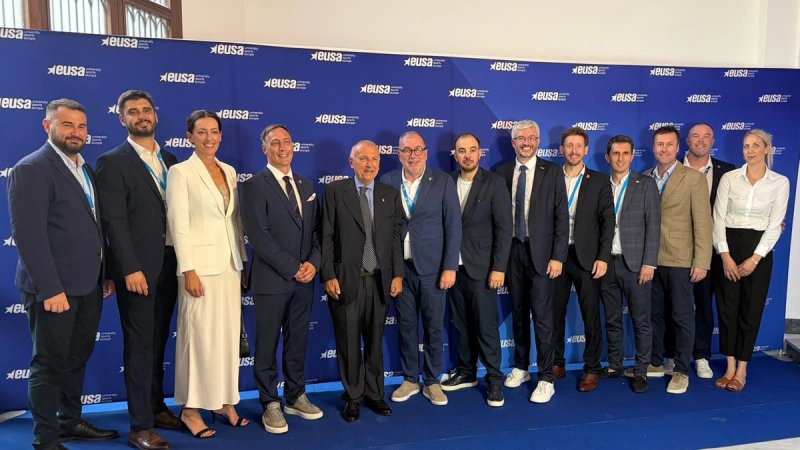 FOTOGALERIJA Splitska delegacija na otvorenju Europskih sveučilišnih igara u Salernu