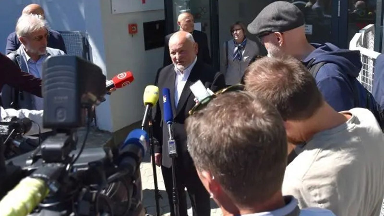 Krajač preživio najdulju sjednicu HOO-a
