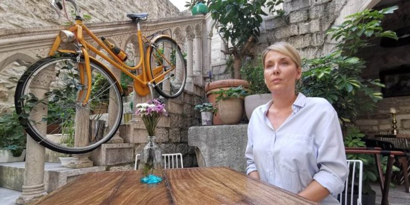 ZAVRŠILA PRESSICA, STIGLA KONTROLA Sari Alfirević komunalni redar zbog štekata ispisao dvije kazne