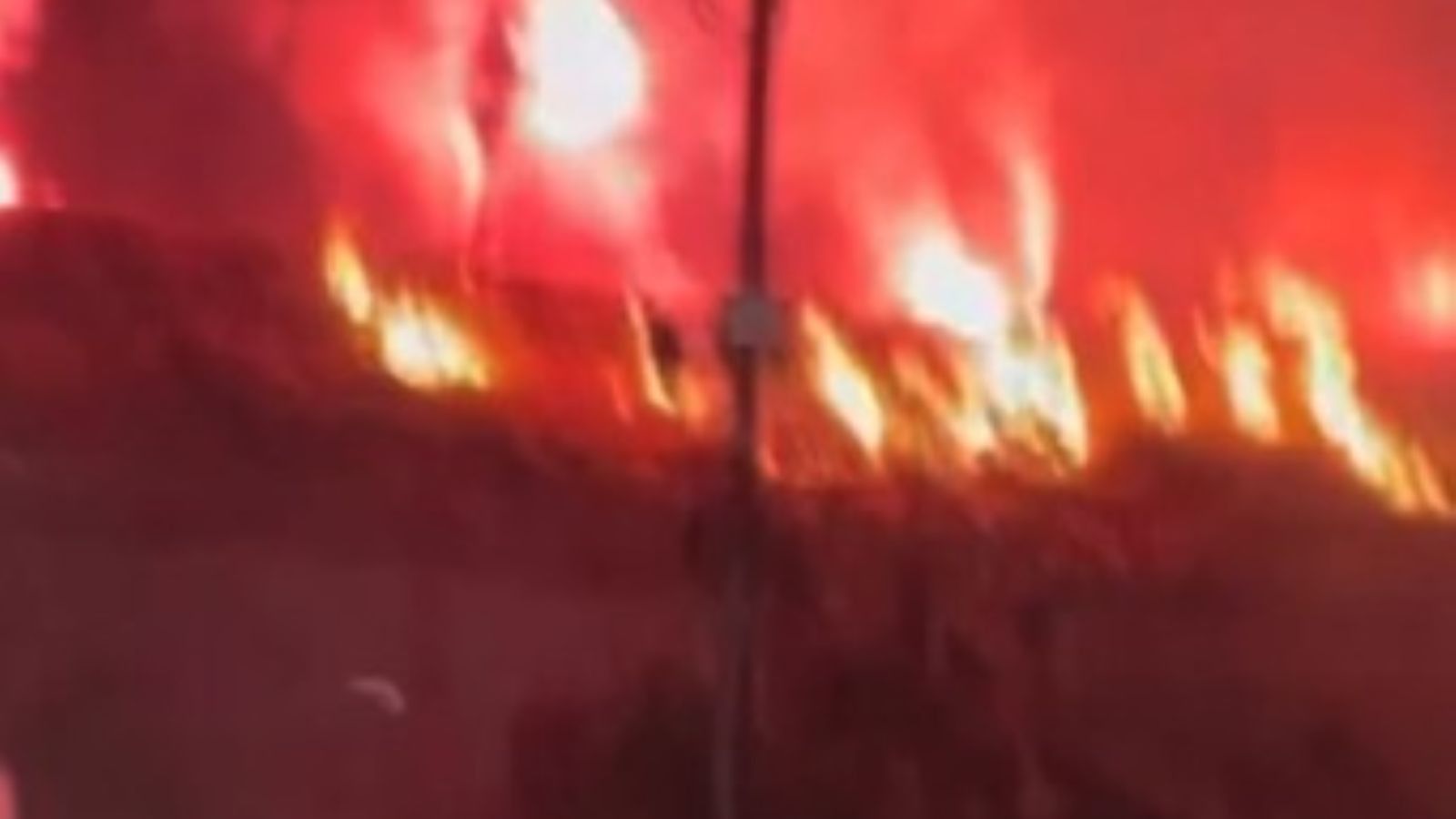 VIDEO Vučićevci zapalili Nišku tvrđavu