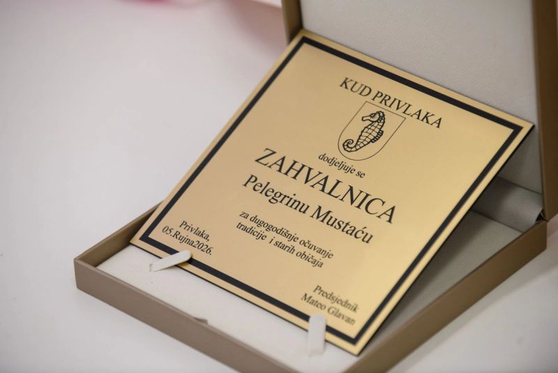 FOTOGALERIJA : KUD Privlaka proslavio 25 godina