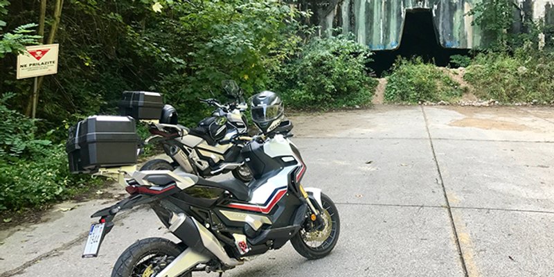 S Rakelom do Željave: Makadamskom cestom do napuštene baze s nevjerojatnom pričom