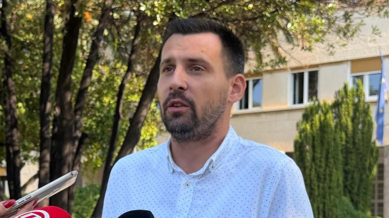 Račun od 12.000 eura izazvao politički obračun: Ivošević traži da USKOK i DORH istraže poslovanje Grada, oglasio se prozvani Nikolić
