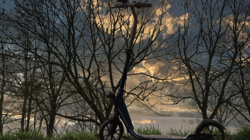 Dijete palo s električnog romobila, teško je ozlijeđeno!