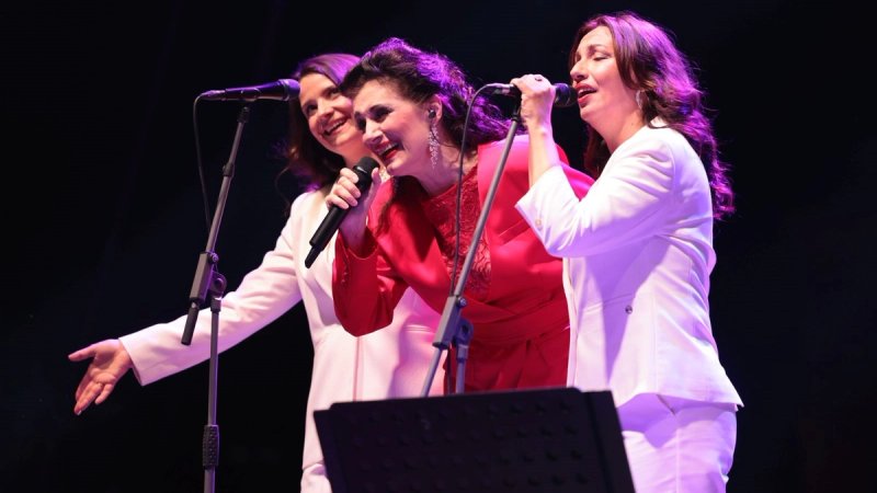 FOTOGALERIJA Doris reda hitove pred prepunom Rivom