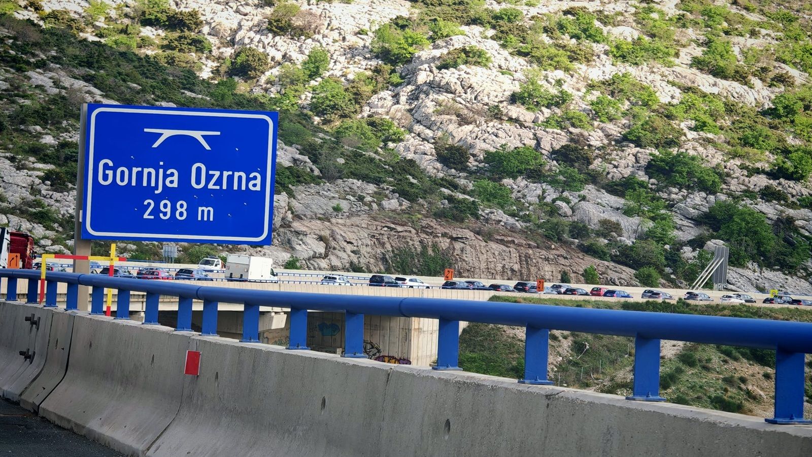 Vozilo u kvaru na DC1 kod Klisa, uvedeno ograničenje brzine