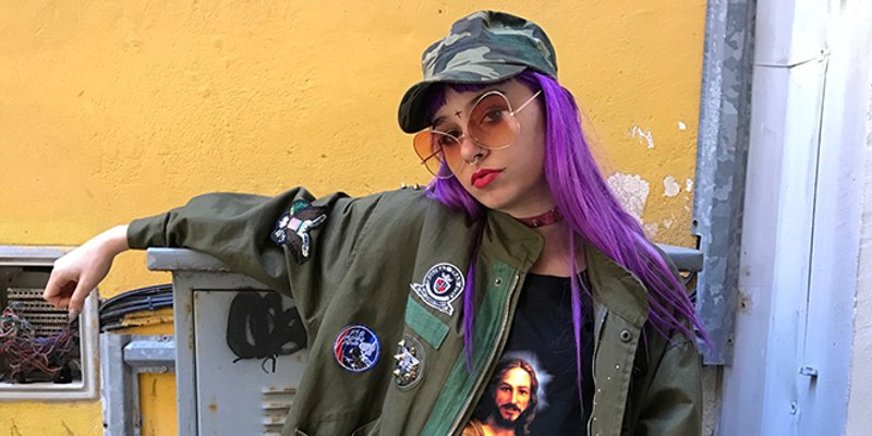 INSTAGRAM ZVIJEZDE Paula Mihovilović: Volim kršćansku estetiku pa često nosim križeve, a doživjela sam svakakva dobacivanja na ulici