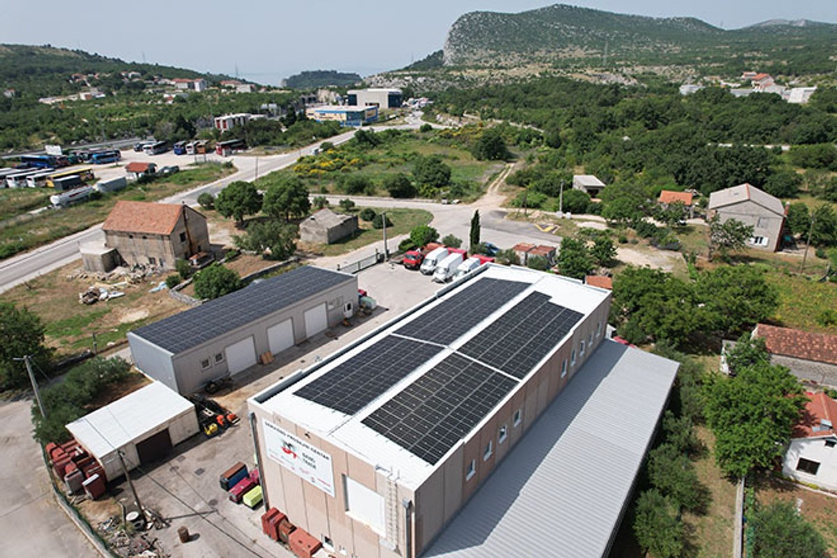 Nova solarna elektrana na Klisu: Đano Trade na putu do ušteda i održivosti