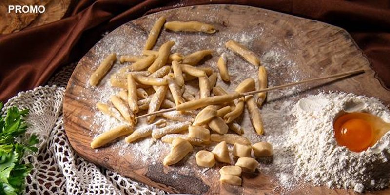 Makarun vas poziva na besplatnu radionicu izrade makaruna i nagrađuje najboljeg polaznika večerom za dvoje!