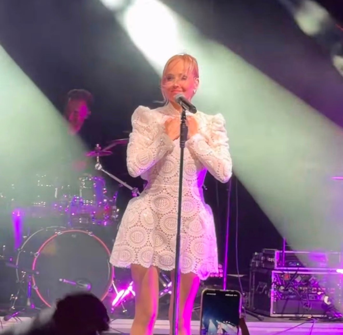 VIDEO Jelena Rozga rasplesala publiku, pogledajte atmosferu s Gospe od Loreta iznad Primoštena