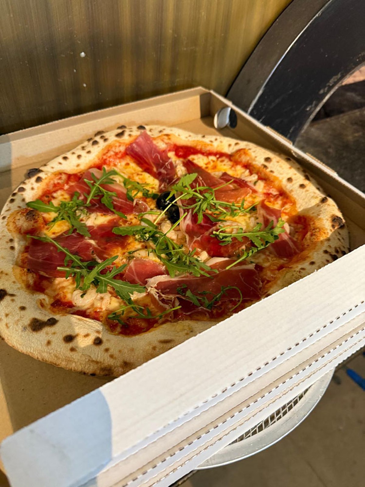 KOJA JE NAJPOPULARNIJA PIZZA? Pistacchio i mortadela, Bresaola, Vesuvio, Kozice i pršut, Cheezus...