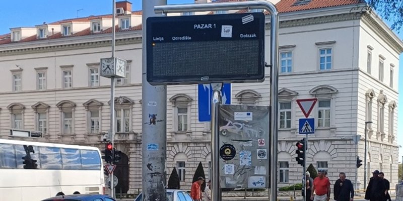CRNI EKRANI Displeji na stajalištima opet ne rade