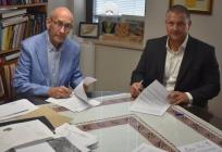 Načelnik Lasić i ravnatelj Lulić potpisali 30 tisuća eura vrijedan ugovor o nabavci novog sanitetskog vozila za općinu Konavle