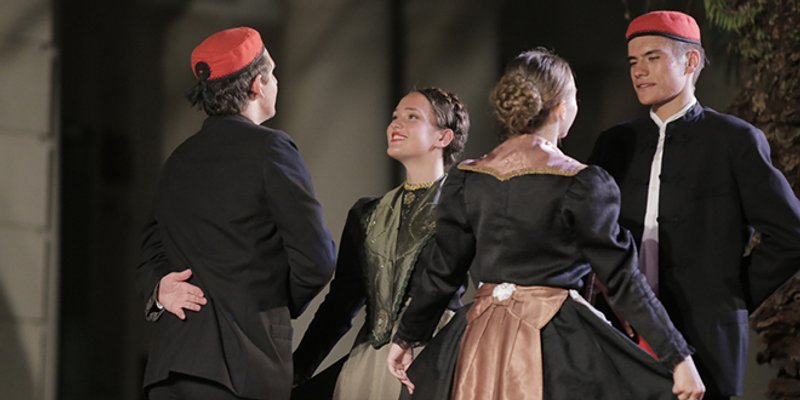 VEČERNJI ĐIR: Vade se mobiteli kada nastupa KUD Jedinstvo