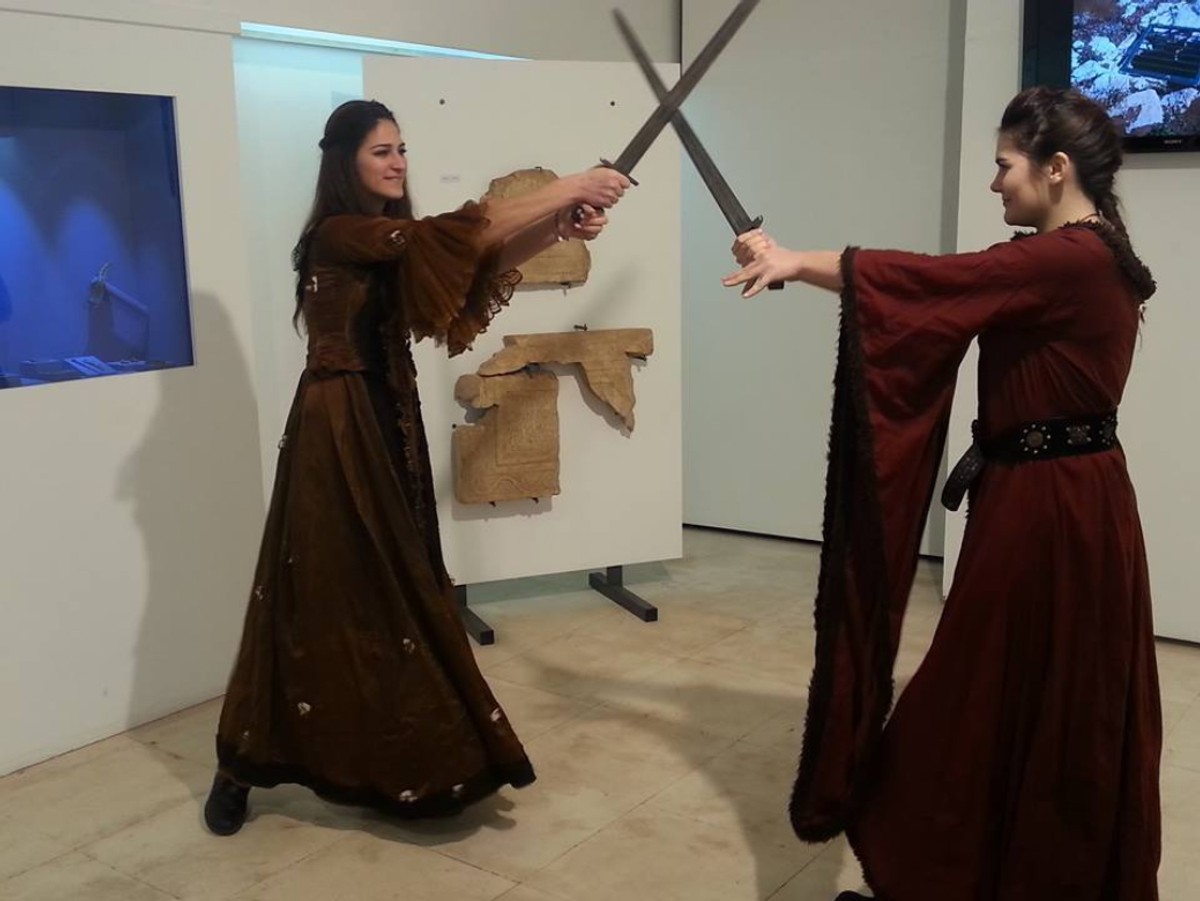 Povijesna postrojba Vitezovi kralja Zvonimira - predstavljanje projekta Regnum Croatorum (MHAS, Noć muzeja 2015.)