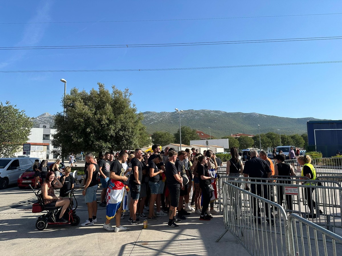 FOTO/VIDEO IZ DUGOPOLJA Thompsonov koncert pratilo 40.000 ljudi: Bili ste divni