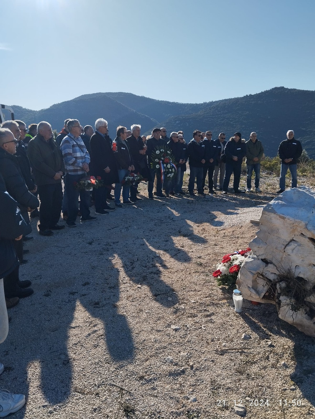 Prva jedinica mornaričke pješadije HRM-a Split '91. položila vijence u spomen na poginule članove