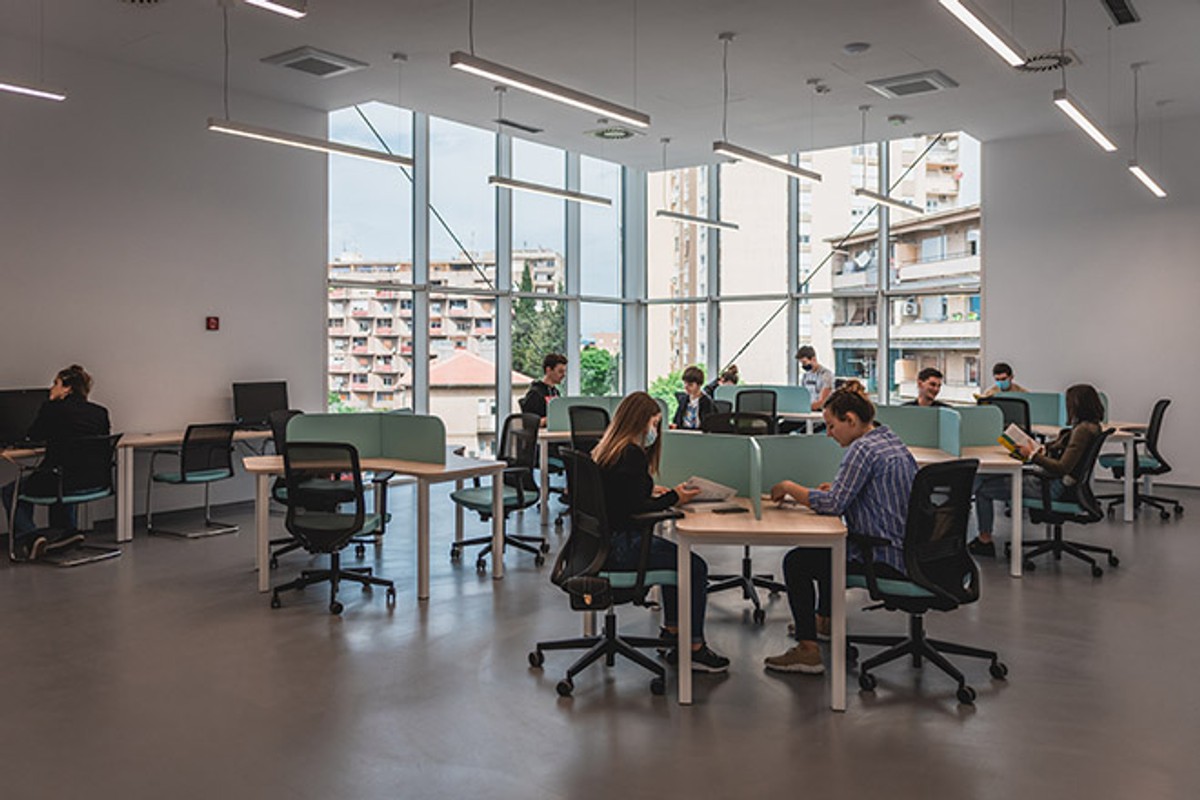 VELEUČILIŠTE U ŠIBENIKU VRŠI UPISE Svakom studentu osigurano je čak 450 sati stručne prakse