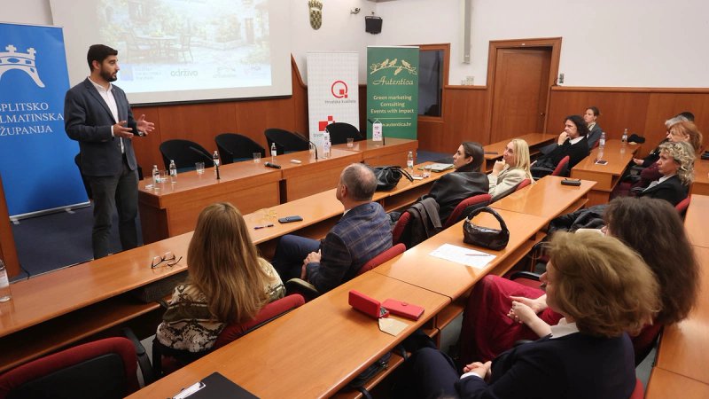 Kako razvijati turizam bez gubitka identiteta prostora? 'Troši ljude i destinaciju'