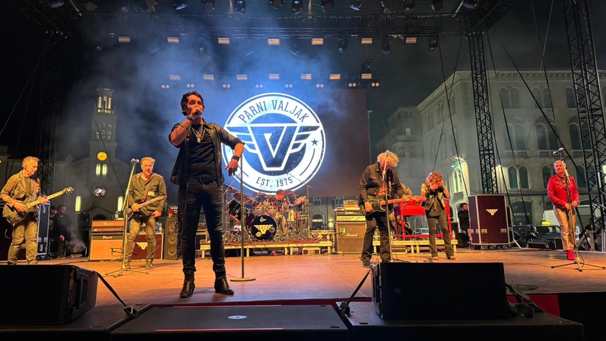 Završio koncert Parnog valjka: 'Imati poziv na bis u najljepšem gradu je stvarno dobar osjećaj'