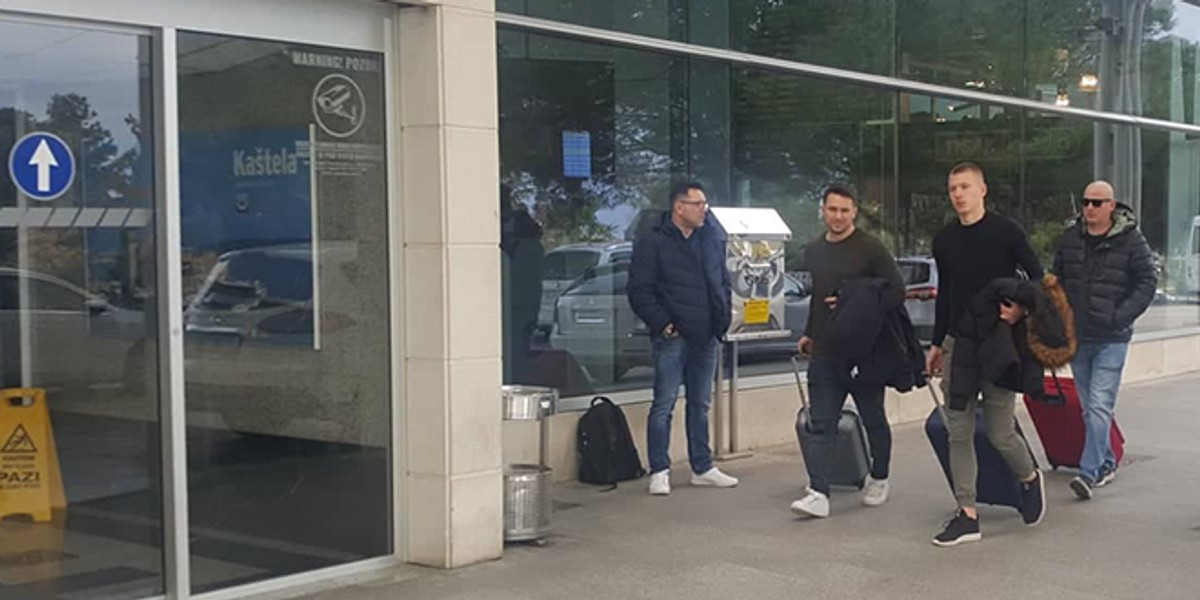 JOŠ SAMO POTPIS: Ante Palaversa u Zračnu luku na Resniku stigao u 13.30 sati u pratnji oca i zastupnika