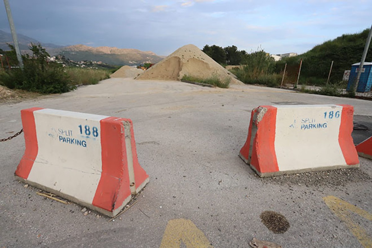 DI JE ZAPELO? Otkrivamo kada bi Vukovarska ulica trebala biti dovršena