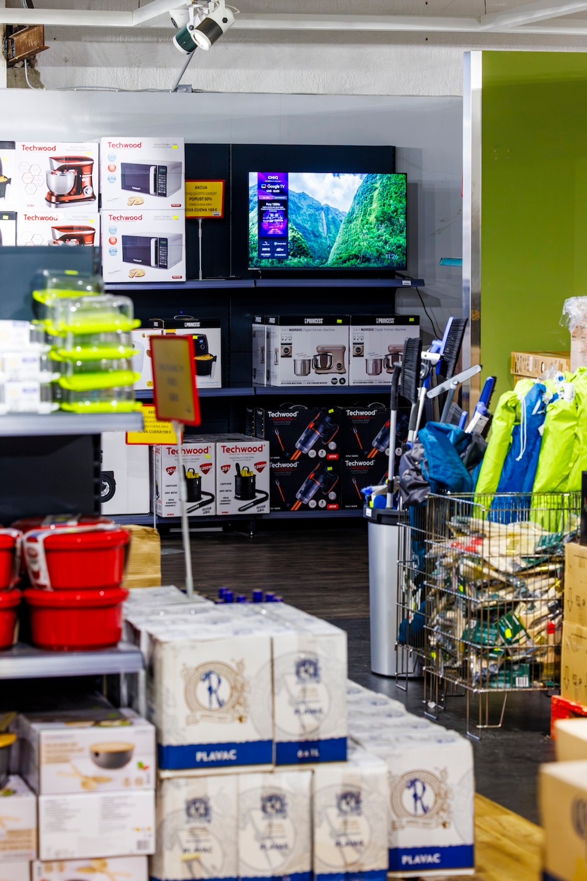 Best Price u Kaštelima opet ruši rekorde: 4K televizori od 169 eura, a evo što je još brutalno sniženo