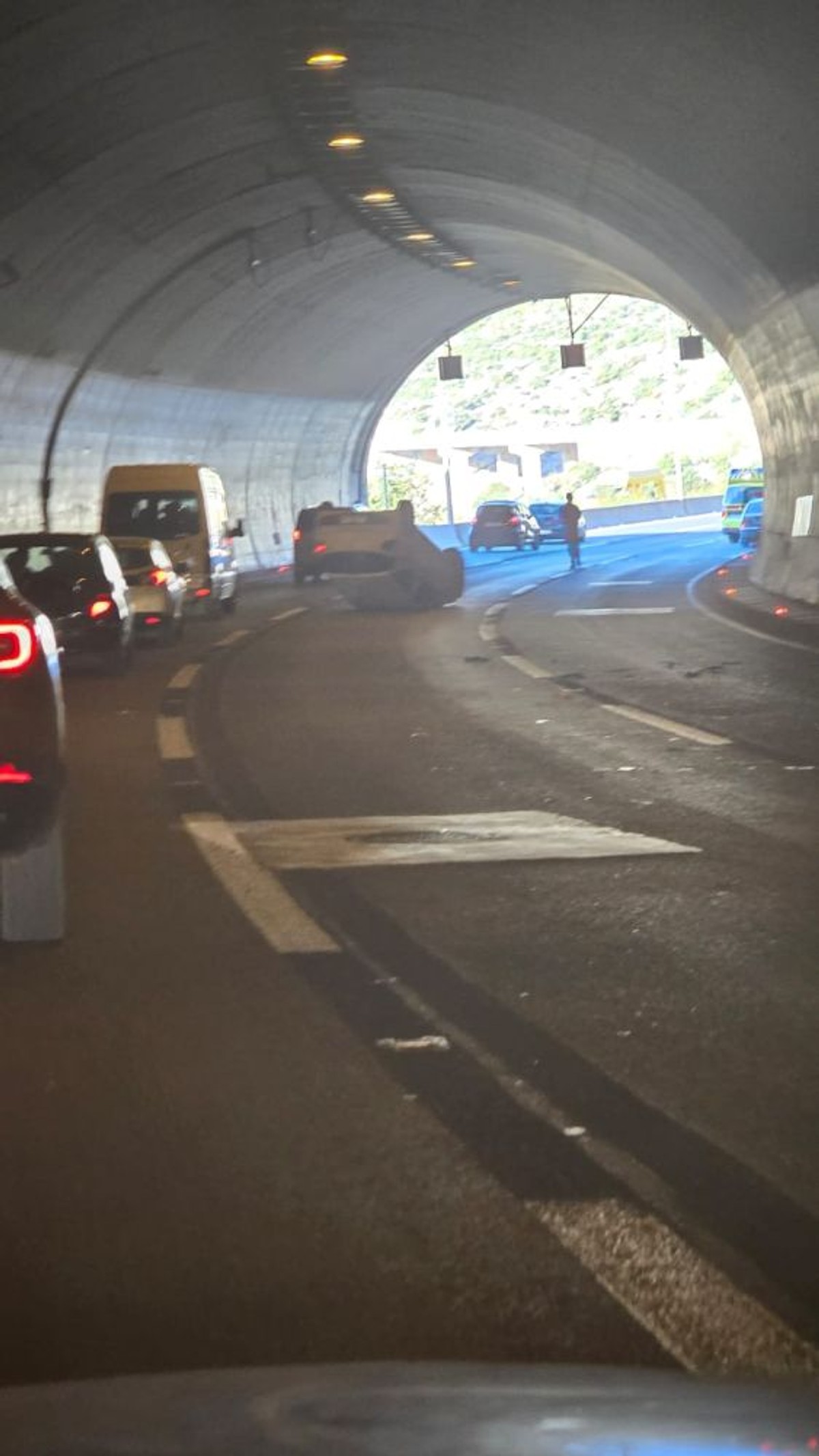 Prometna nesreća u tunelu Klis Kosa