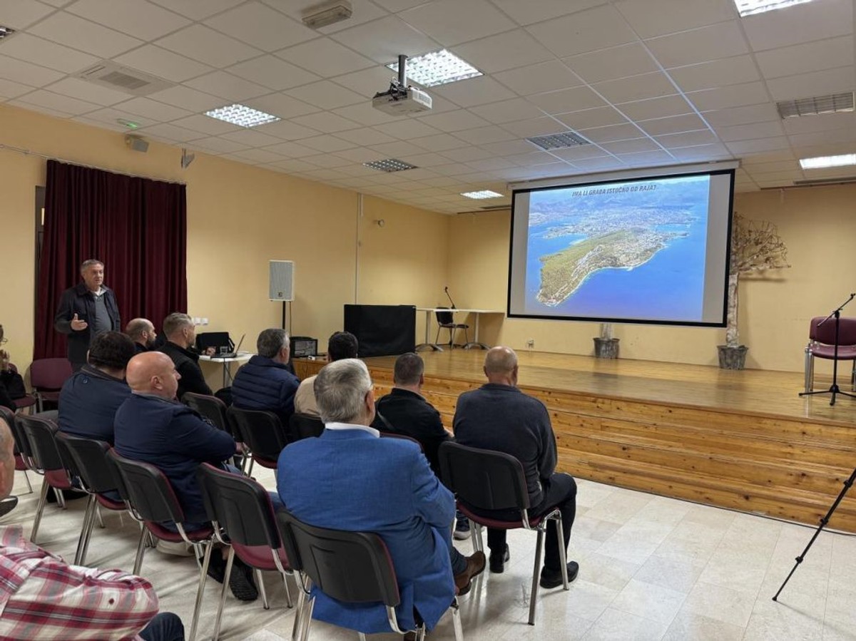 'Urbanizam i prostorno planiranje u gradu Splitu s naglaskom na njegov istočni dio'