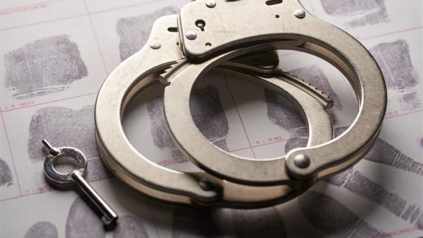 Zbog 'divljanja' u kafićima policija intervenirala u Komiži i Imotskom