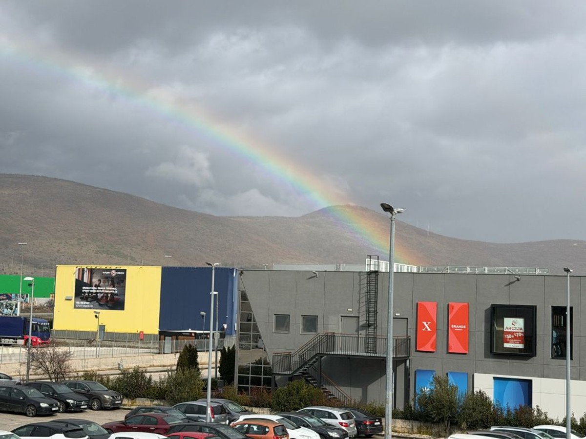 FOTO-UBOD Impresivan prizor iznad Dugopolja