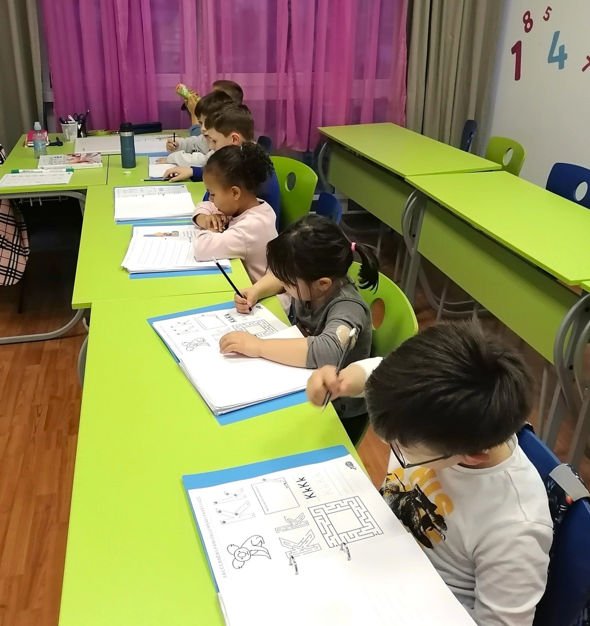 ŠKOLA ZA ŠKOLU Sa samopouzdanjem i osmijehom u prvi razred!