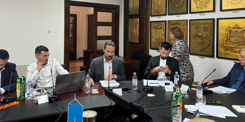 TRI SATA RASPRAVE Intendantovo izvješće o radu usvojila većina, vlast čvrsto uz Bilandžića