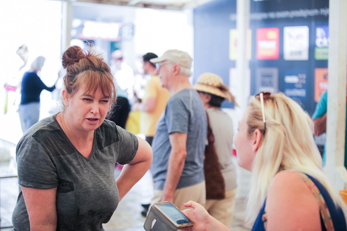 BRZI UPITNIK: Što Splićani kažu o izgledima Čačićeve Hrvatske, tučnjavama u Francuskoj i trogirskom transparentu