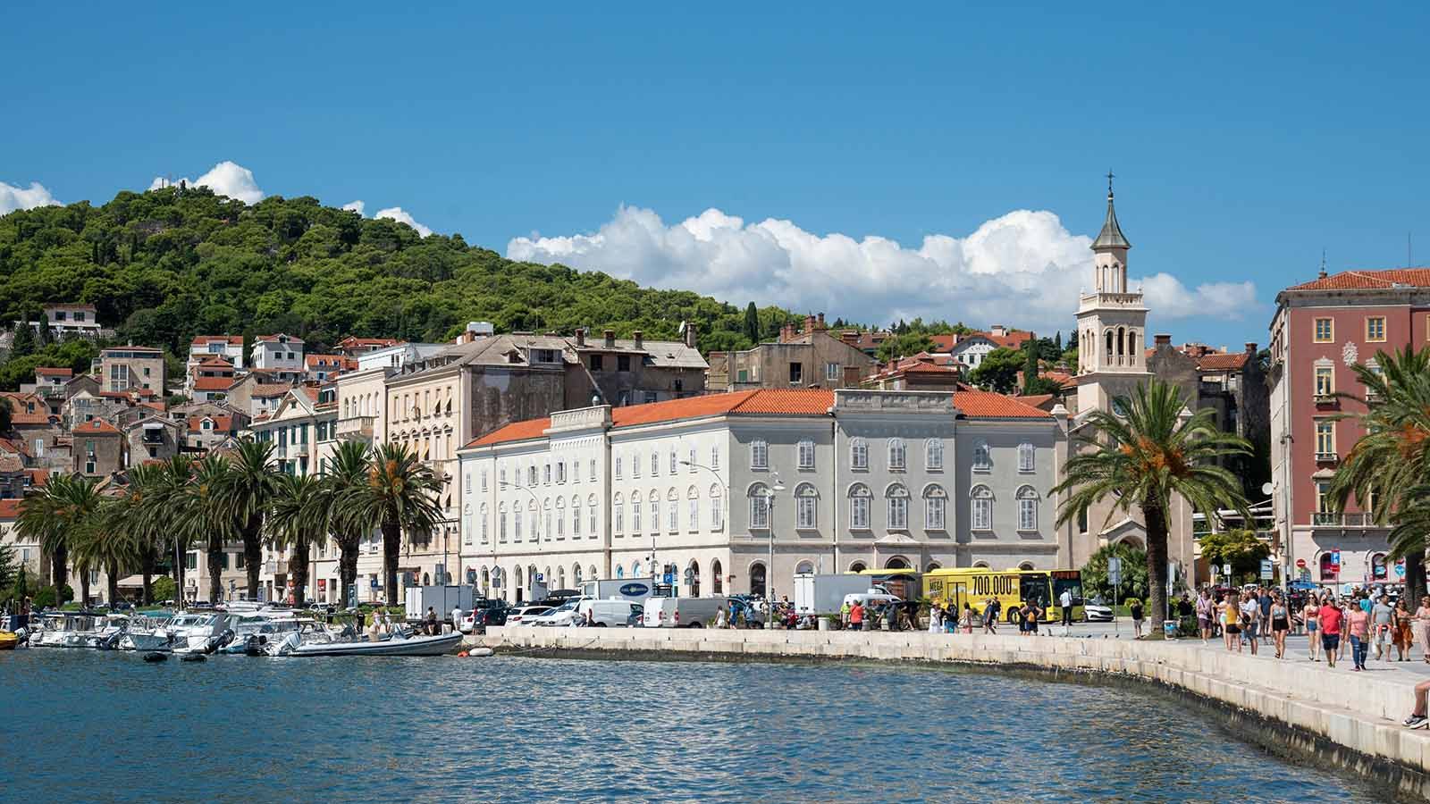 Sunčano i toplo, ali ponegdje su poslijepodne mogući pljuskovi