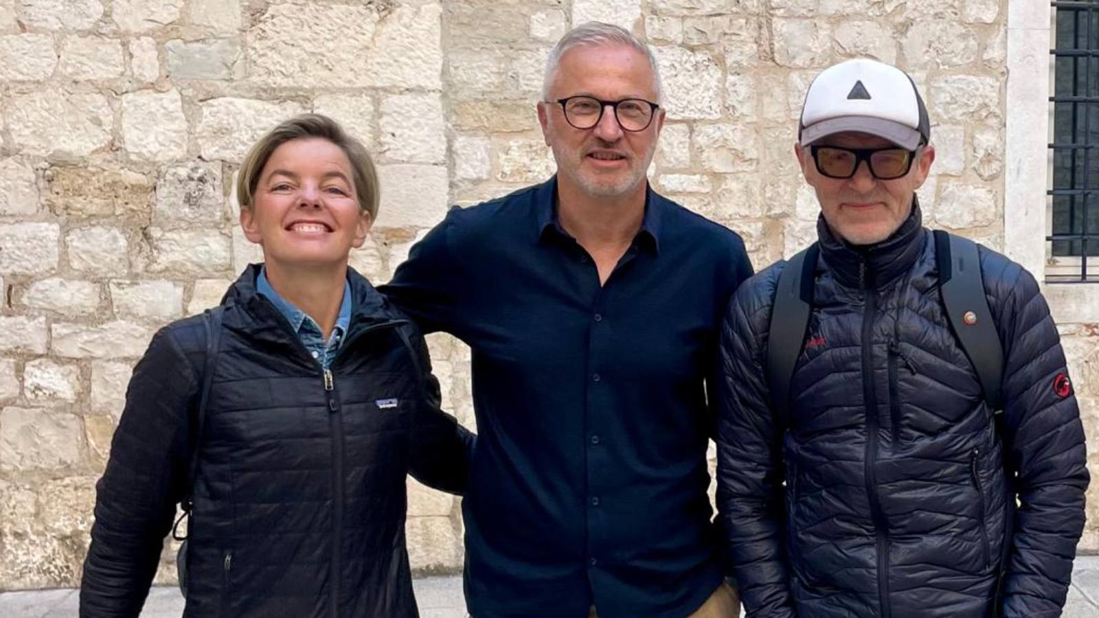Slavni pisac Jo Nesbø oduševljen Splitom: U kultnom hotelu Vestibul fotografirao se s vlasnikom Nenom Nizićem