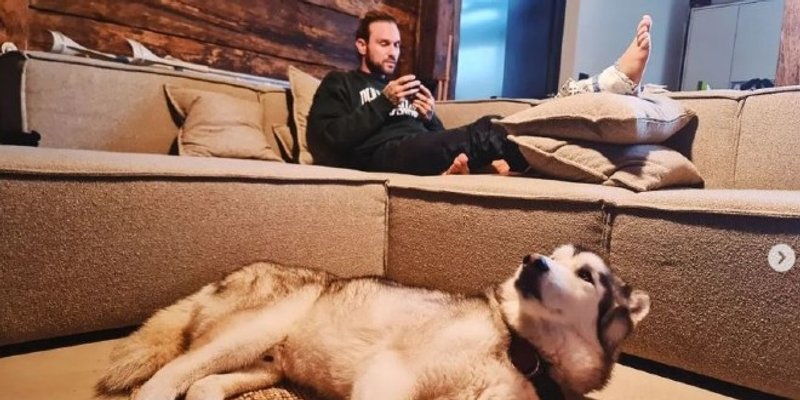 NA ŠTAKAMA JE Luka Nižetić se ozlijedio usred koncerta