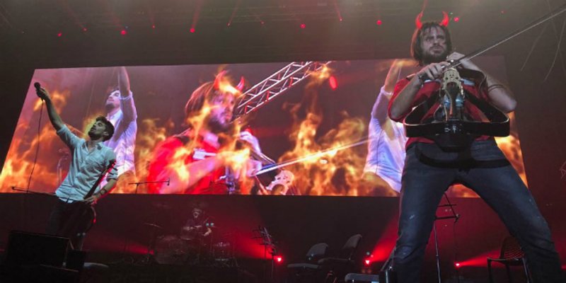 VIDEO: 2Cellos u Spaladium Areni odsvirali pjesmu s Hajdukovih utakmica