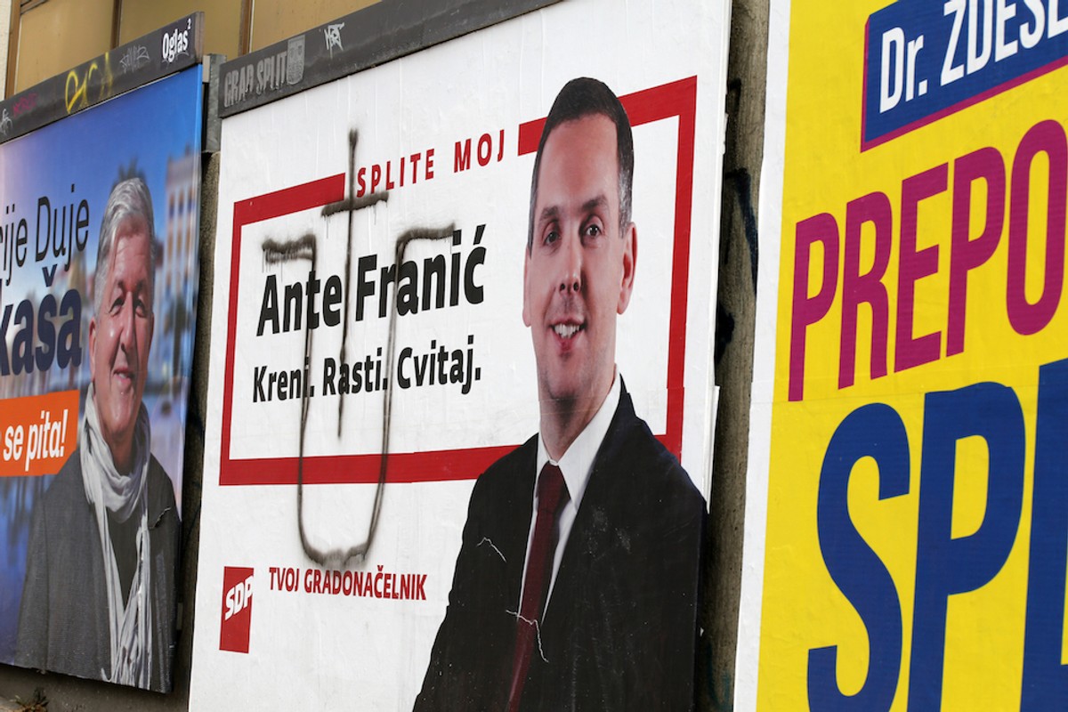 Franić o plakatima I Foto: Veljko Martinović