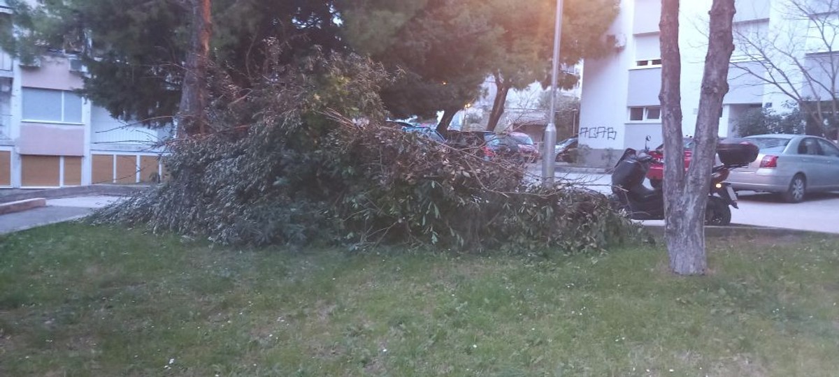 SPLIĆANIN REVOLTIRAN 'Ovo su ostavili stanari. Tko bi ovo sad trebao odvesti'